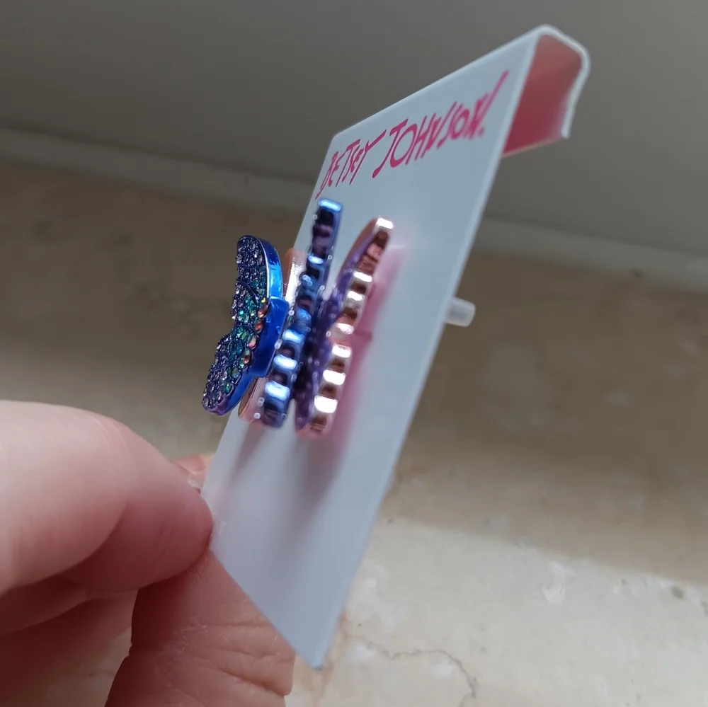 Betsey Johnson Purple Crystal Butterfly 🦋  3D Stud Earrings NWT. - Picture 6 of 7